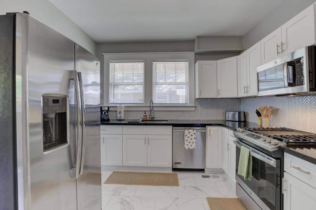 Spacious Bungalow With 6 Beds, Games, And Fire Pit - Close To Beale Street, Bbq, Graceland, & Liberty Bowl メンフィス エクステリア 写真