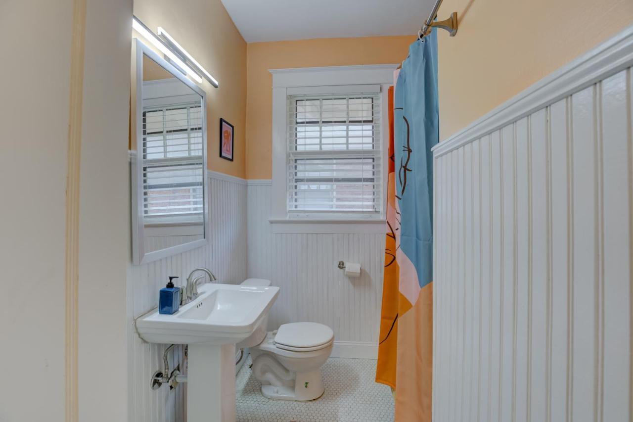 Spacious Bungalow With 6 Beds, Games, And Fire Pit - Close To Beale Street, Bbq, Graceland, & Liberty Bowl メンフィス エクステリア 写真